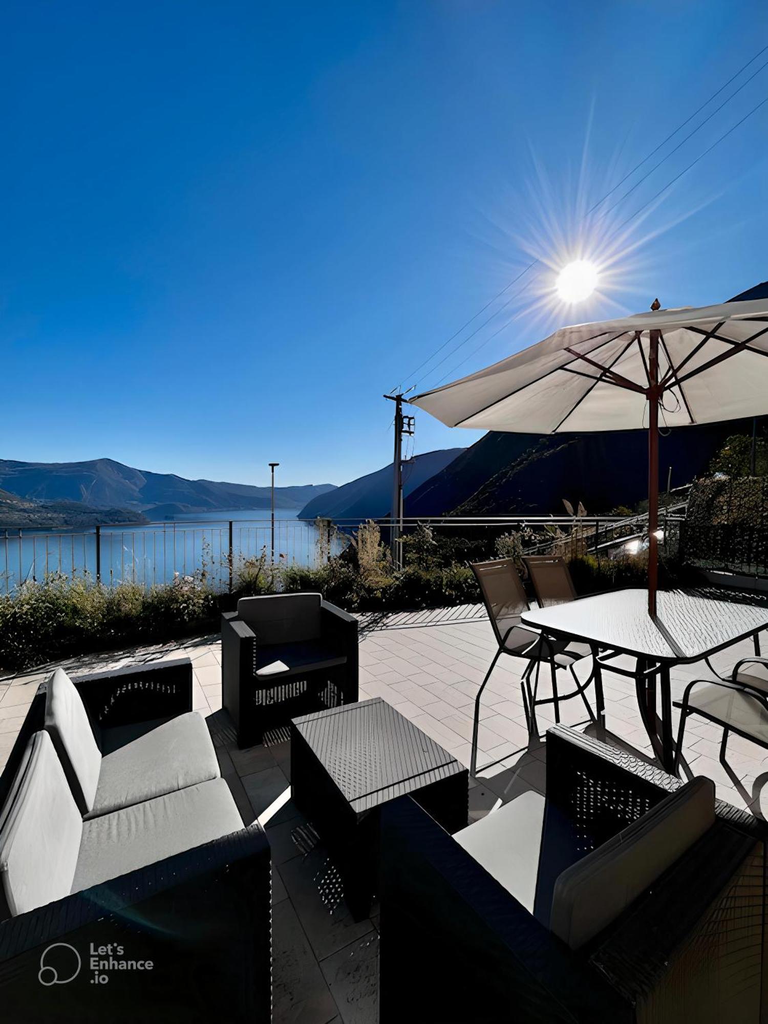 Appartamento Grande Terrazza Vista Lago Parzanica Εξωτερικό φωτογραφία