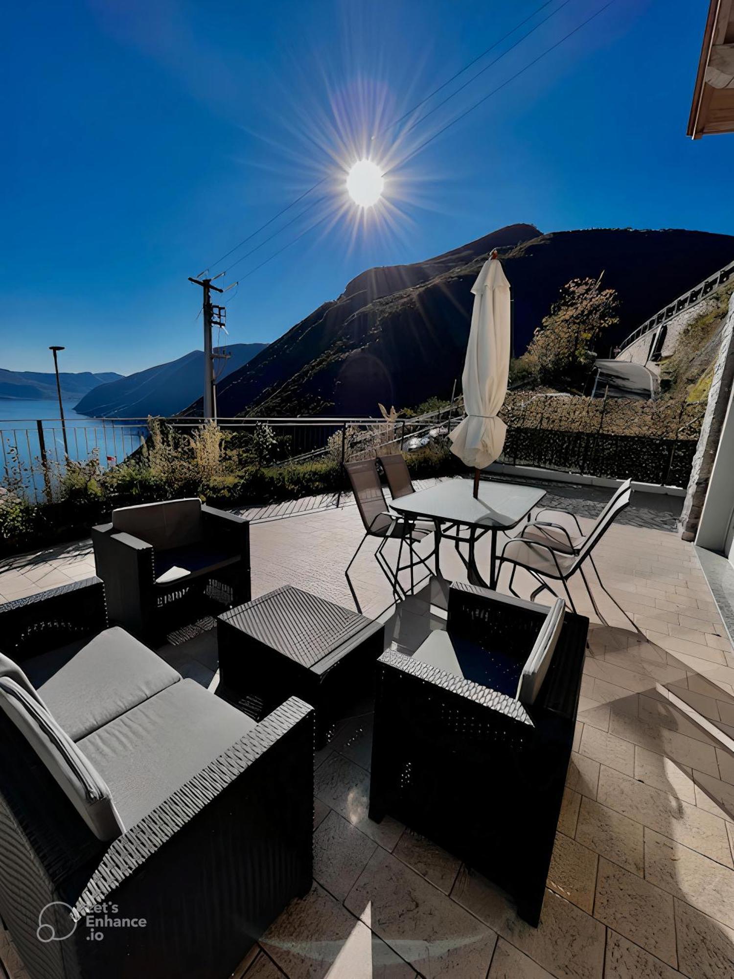 Appartamento Grande Terrazza Vista Lago Parzanica Εξωτερικό φωτογραφία